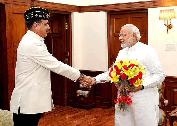  Lt. Governor of Andaman & Nicobar Islands, Lt. General (Retd.) Shri A.K. Singh calling on the Prime Minister, Shri Narendra Modi, in New Delhi on May 31, 2014