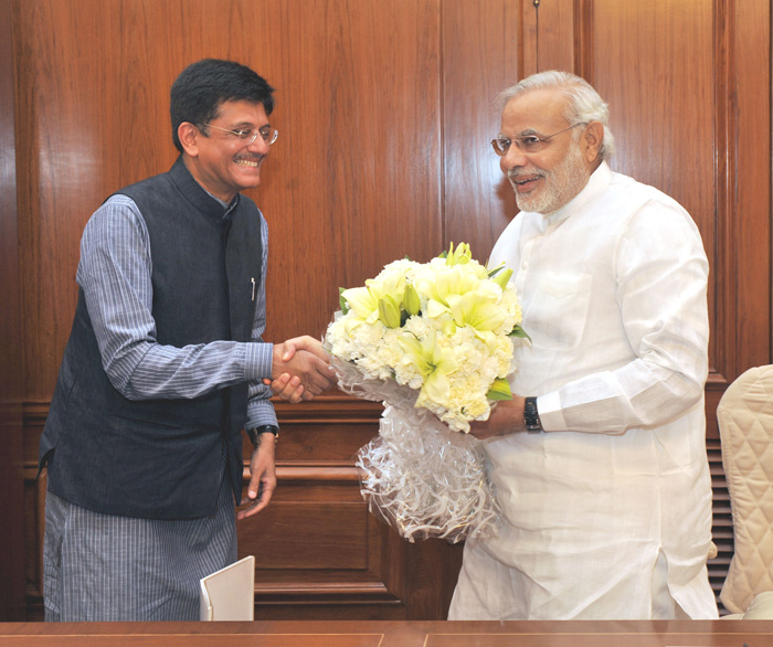 The Minister of State (Independent Charge) for Power, Coal and New and Renewable Energy, Shri Piyush Goyal calling on the Prime Minister, Shri Narendra Modi, in New Delhi on May 30, 2014. 