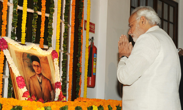 PM pays tribute to Veer Savarkar