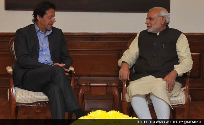 Chairman of Tehreek-e-Insaf Party and Member of Parliament of Pakistan Imran Khan calls on the PM