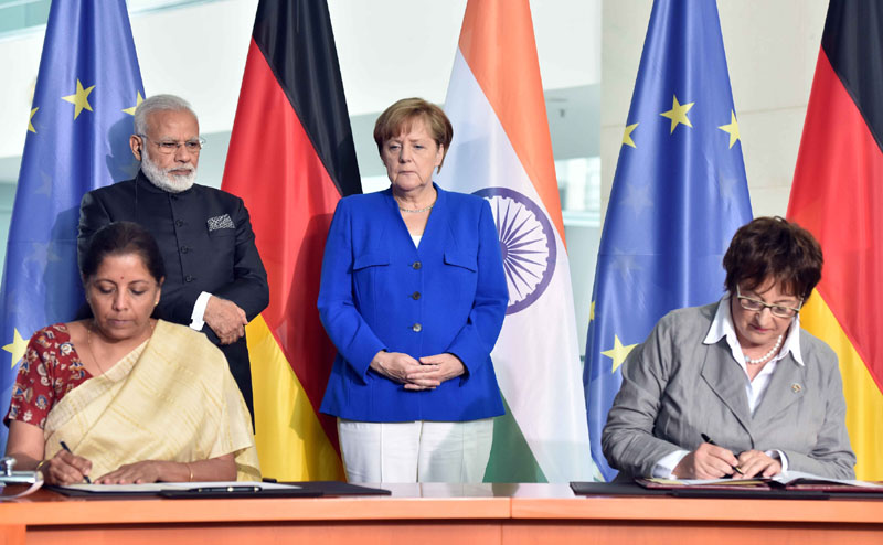 The Prime Minister, Shri Narendra Modi and the German Chancellor, Dr. Angela Merkel witnessing the signing of MoUs/JDIs between India and Germany, in Berlin, Germany on May 30, 2017.