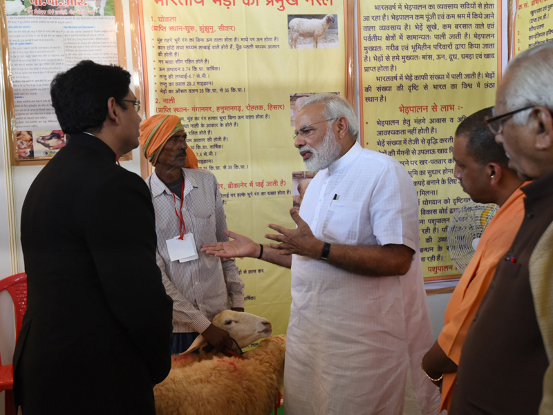 PM in Varanasi, Uttar Pradesh (September 23, 2017) | Prime Minister of ...