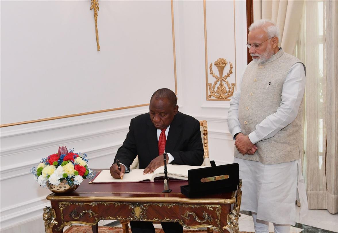 The President of the Republic of South Africa, Mr. Matamela Cyril Ramaphosa signing the visitors’ book, at Hyderabad House, in New Delhi on January 25, 2019.