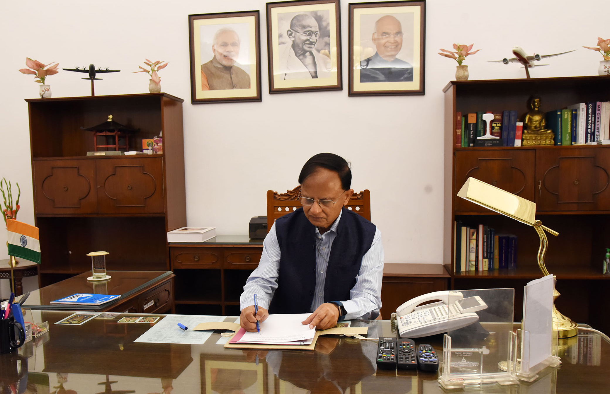 Dr Pk Mishra Takes Over As Principal Secretary To The Pm Prime