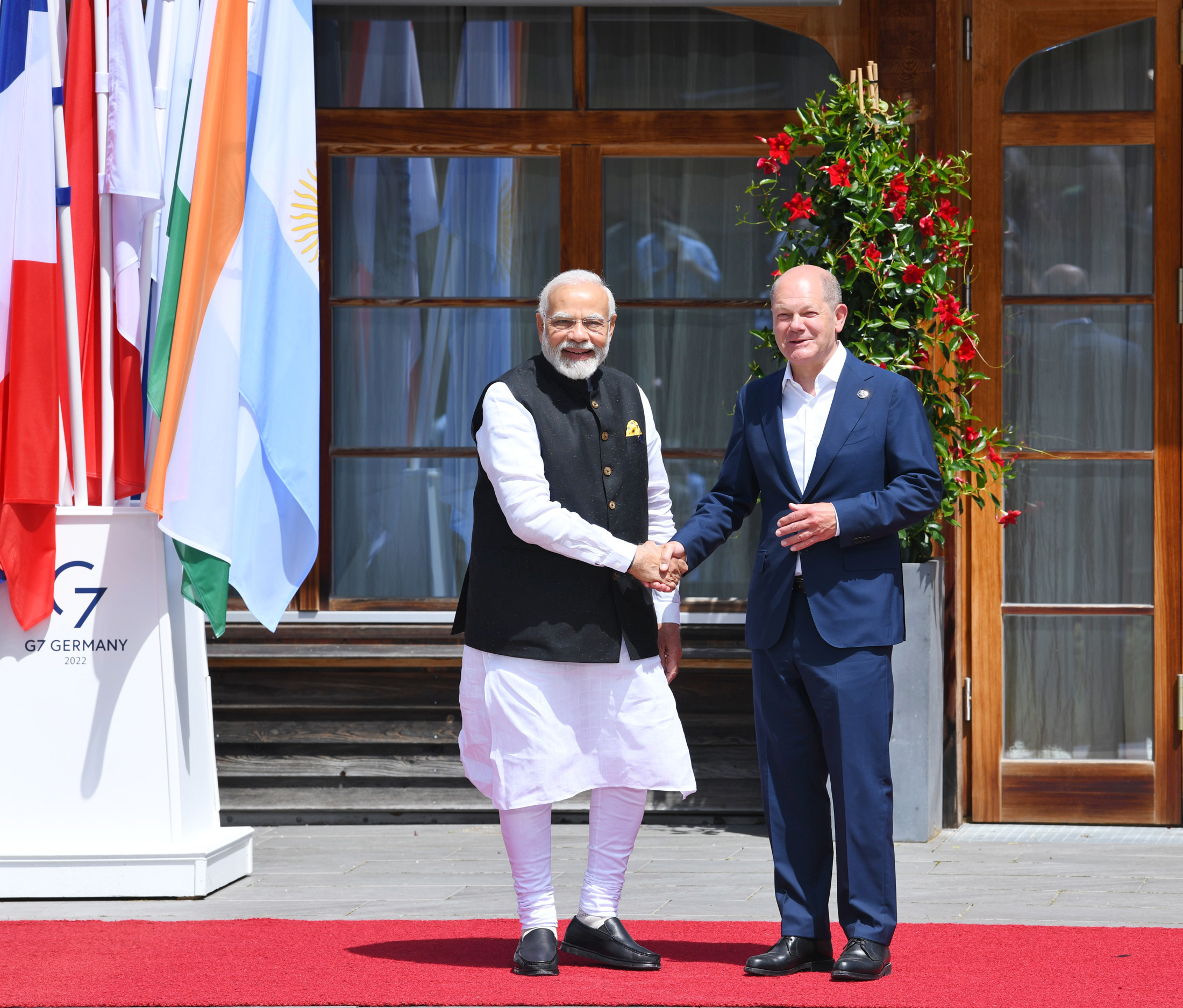 Meeting of PM with Chancellor of the Federal Republic of Germany on the sidelines of G-7 Summit