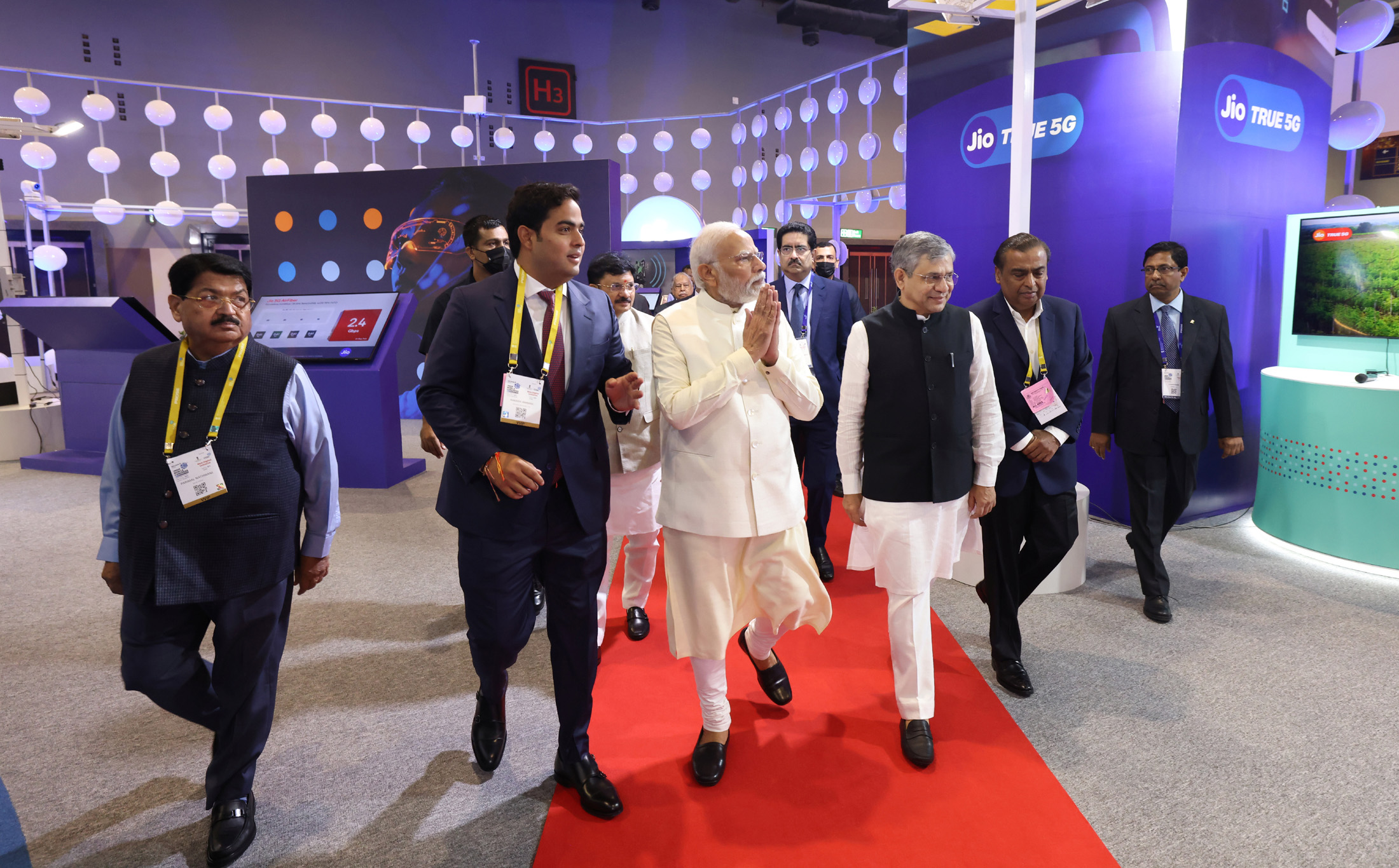 Pm At The Inauguration Of 6th Edition Of India Mobile Congress And Launches 5g Services In New