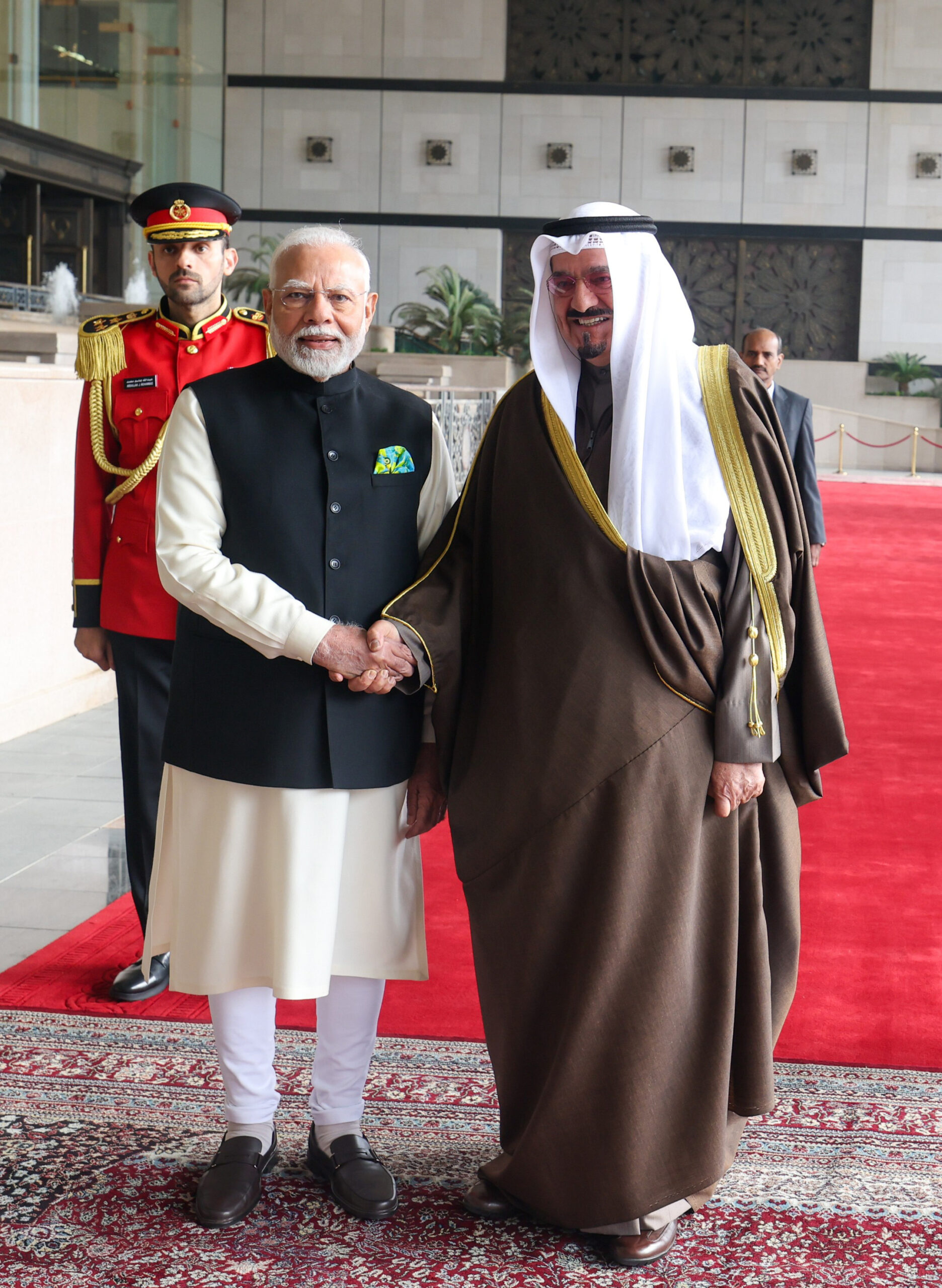 PM receiving Guard of Honour at Bayan Palace, in Kuwait on December 22, 2024.