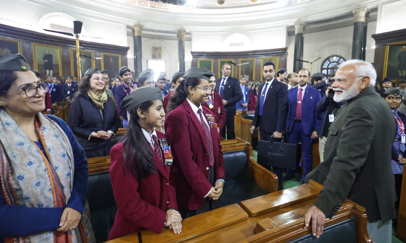 PM interacts with students on Parakram Diwas